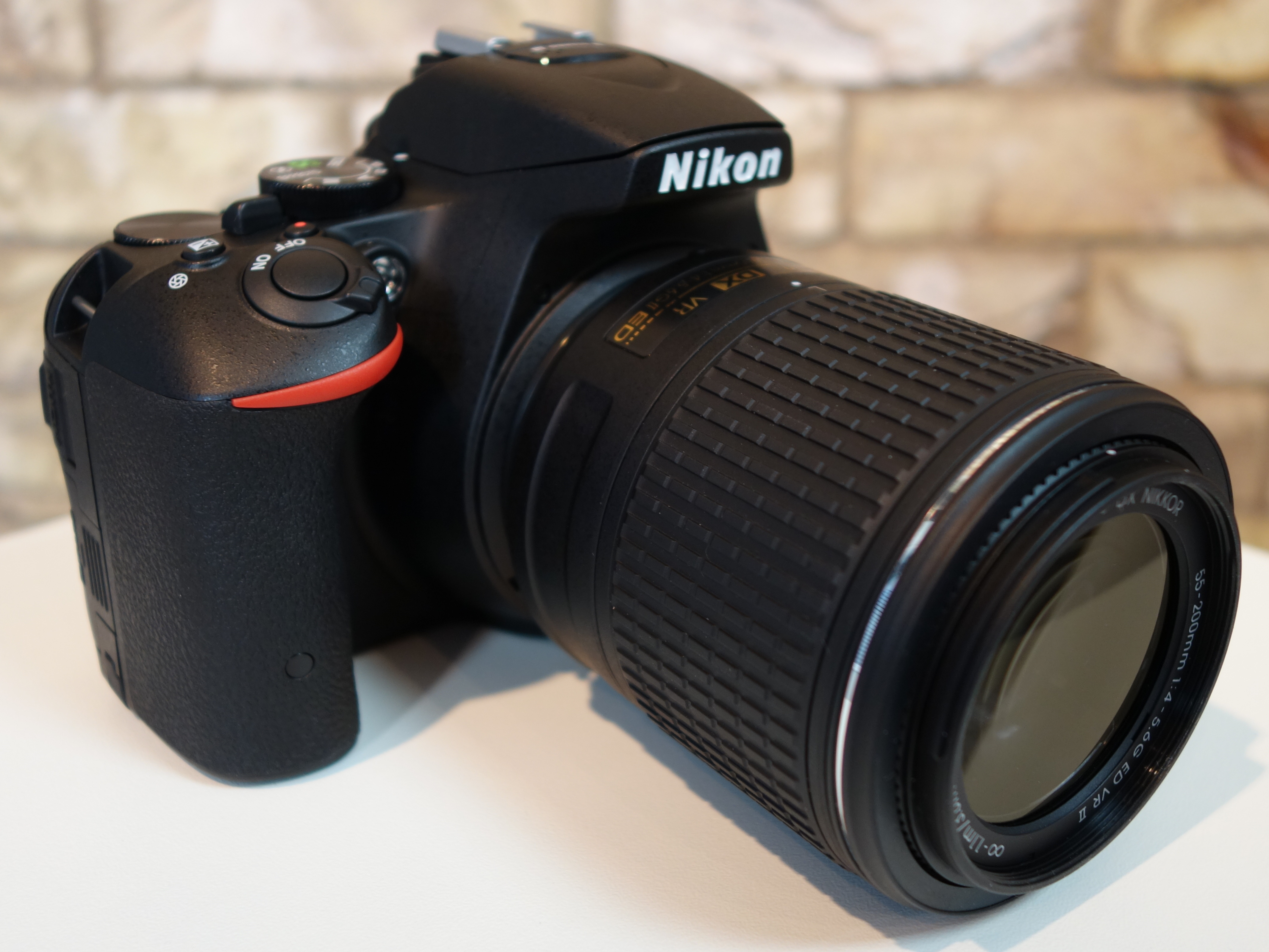 Nikon AF-S DX Nikkor 55-200mm f/4-5.6G ED VR II Images