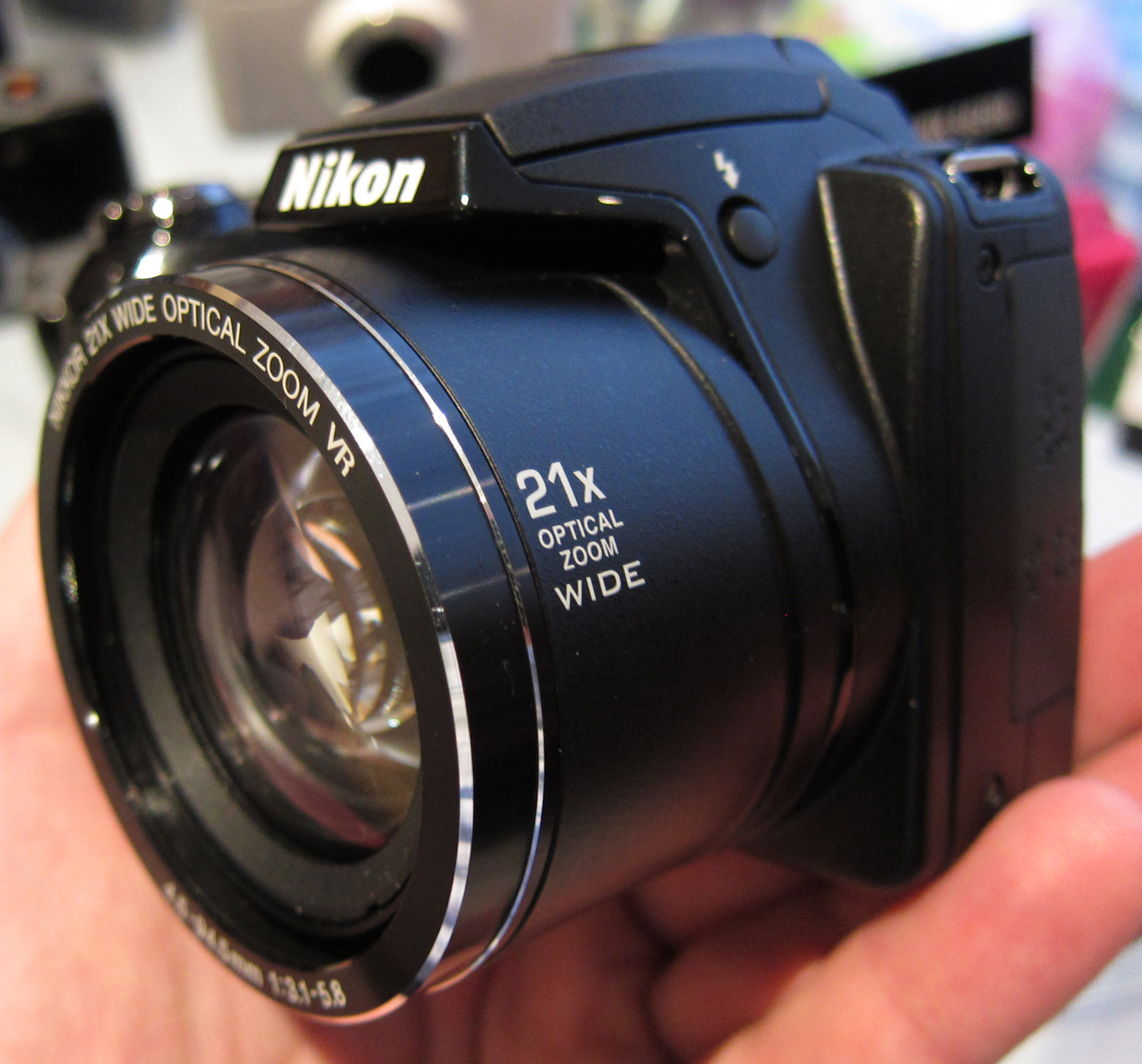 Nikon Coolpix L310 Images