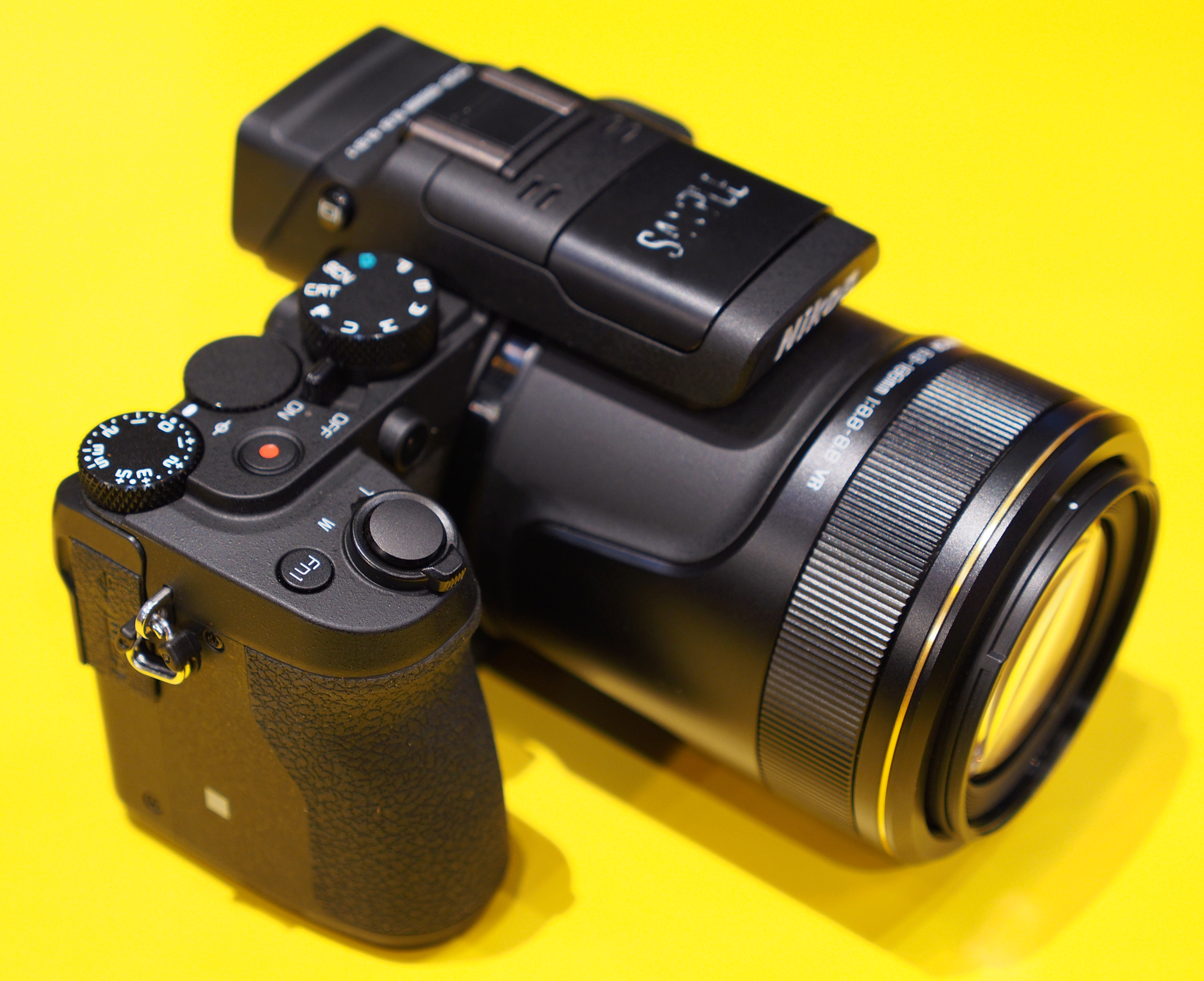 nikon dl18 50 dl24 85 dl24 500 hands on preview ephotozine