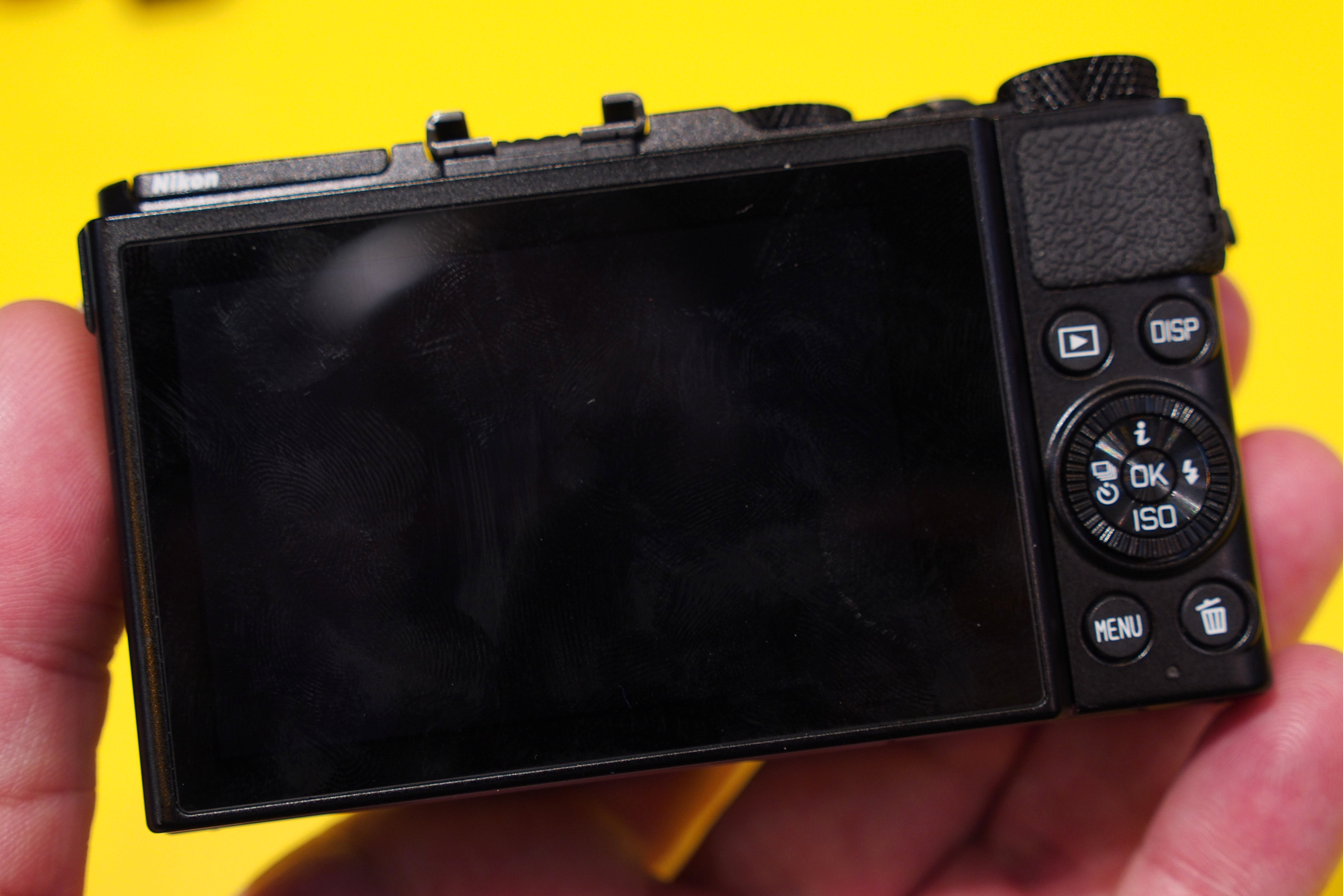nikon dl18 50 dl24 85 dl24 500 hands on preview ephotozine