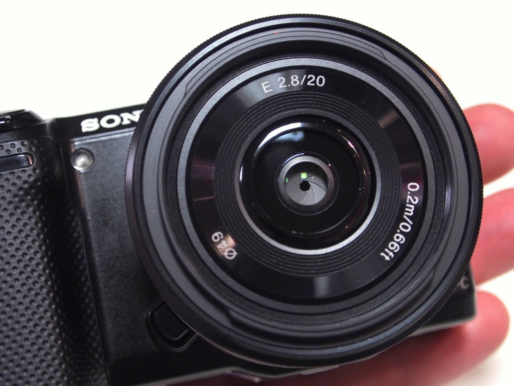 Sony E 20mm F2.8 Pancake Images