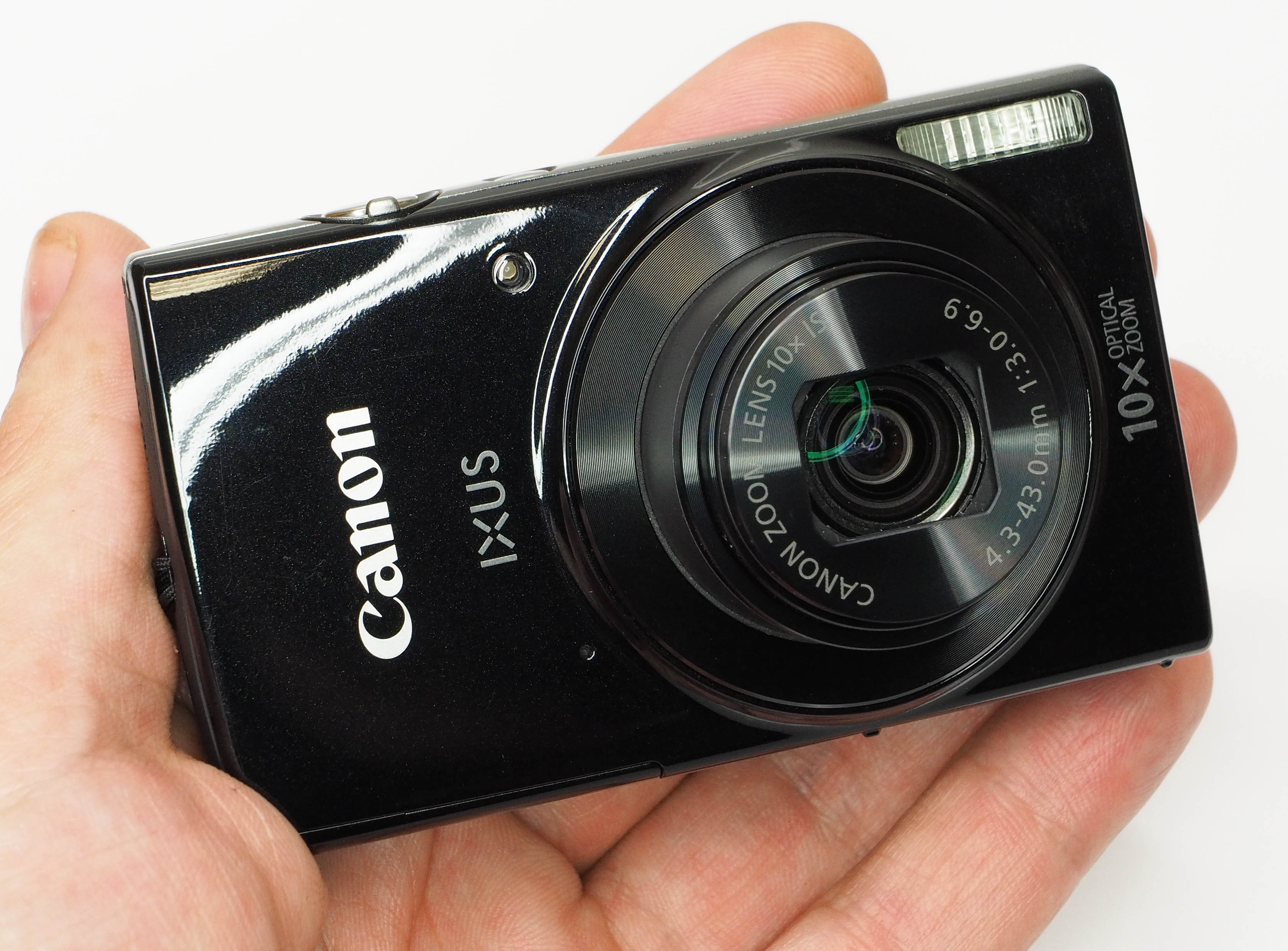 Canon IXUS 190 Images