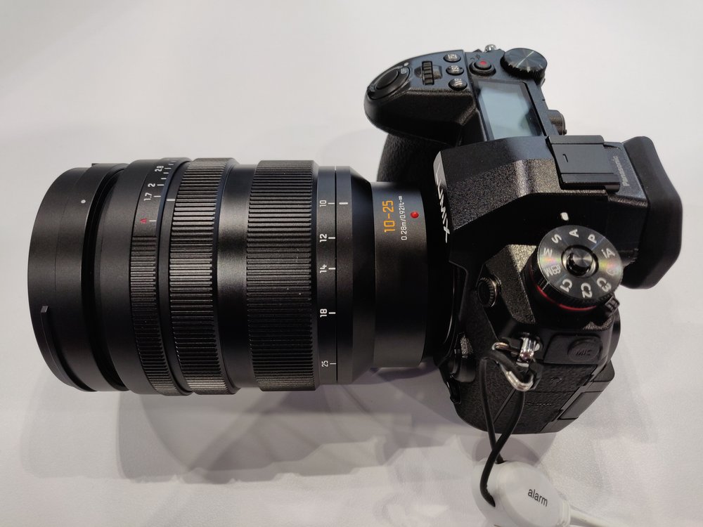 Panasonic Leica DG VARIOSUMMILUX 1025mm f/1.7 ASPH HandsOn ePHOTOzine