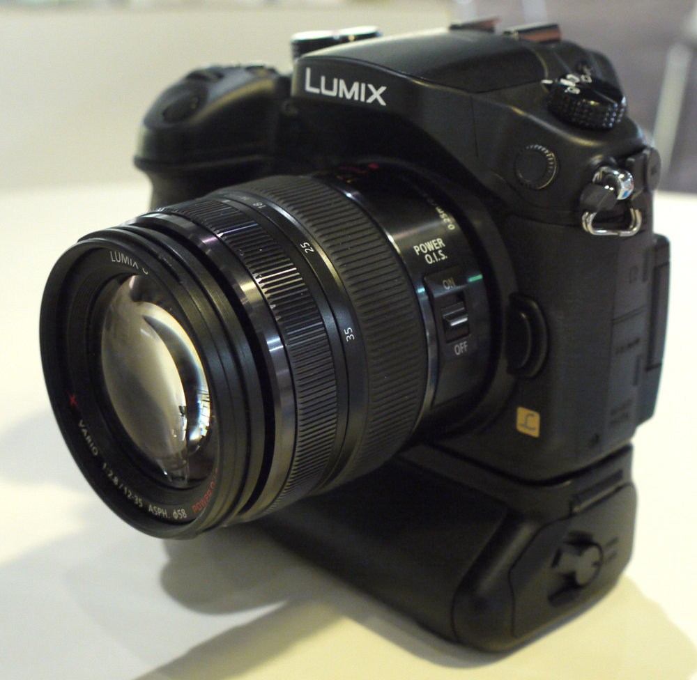 Panasonic Lumix GH3 HandsOn Preview ePHOTOzine