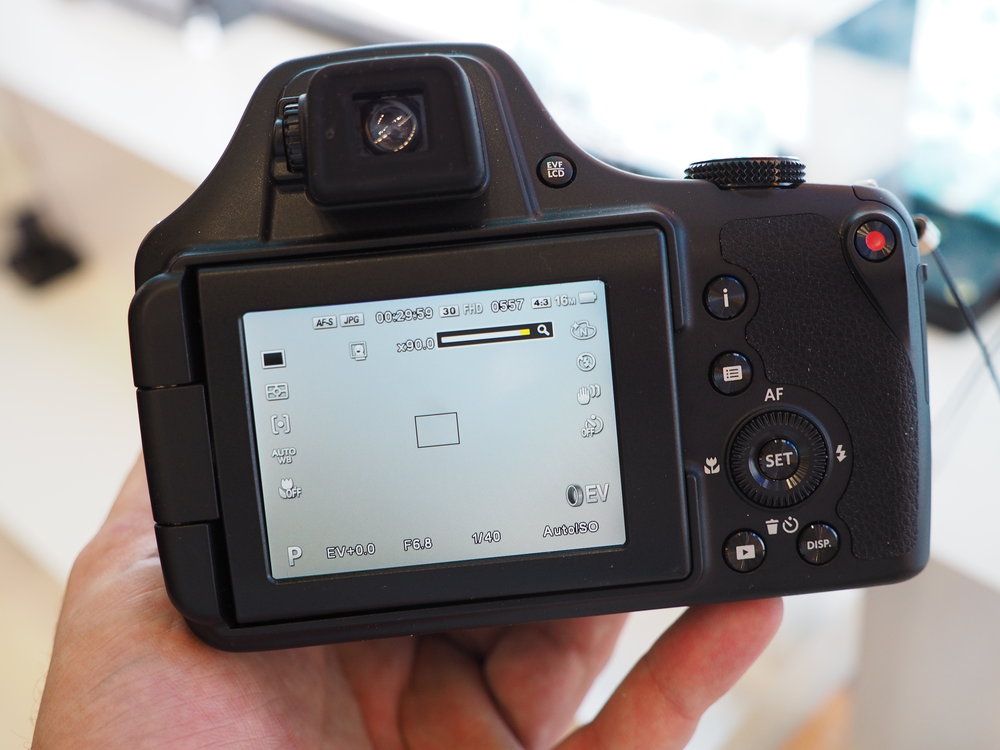 Kodak Pixpro AZ901 Images