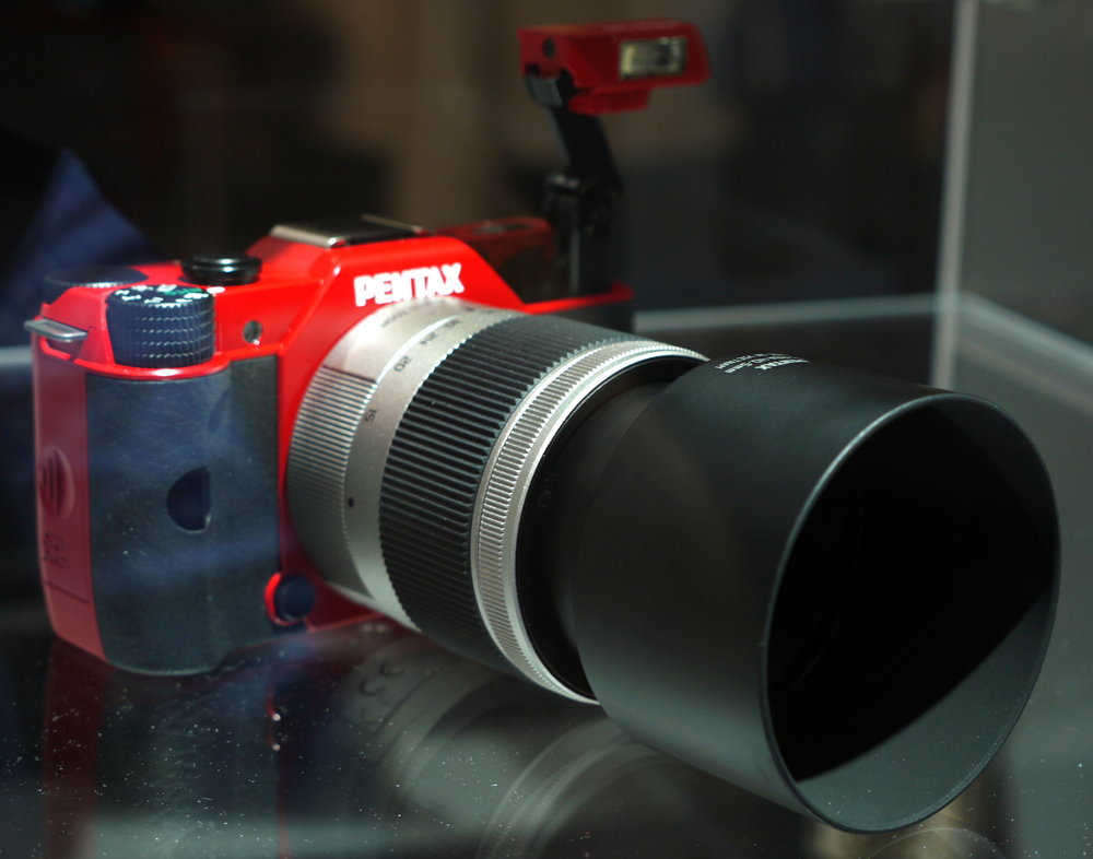 Pentax Q10 HandsOn Preview ePHOTOzine