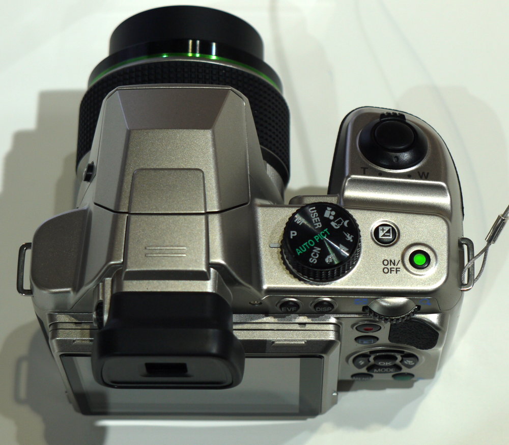 Pentax X5 HandsOn Preview ePHOTOzine